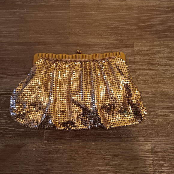 WHITING & DAVIS VINTAGE GOLD MESH BAG - Picture 1 of 13